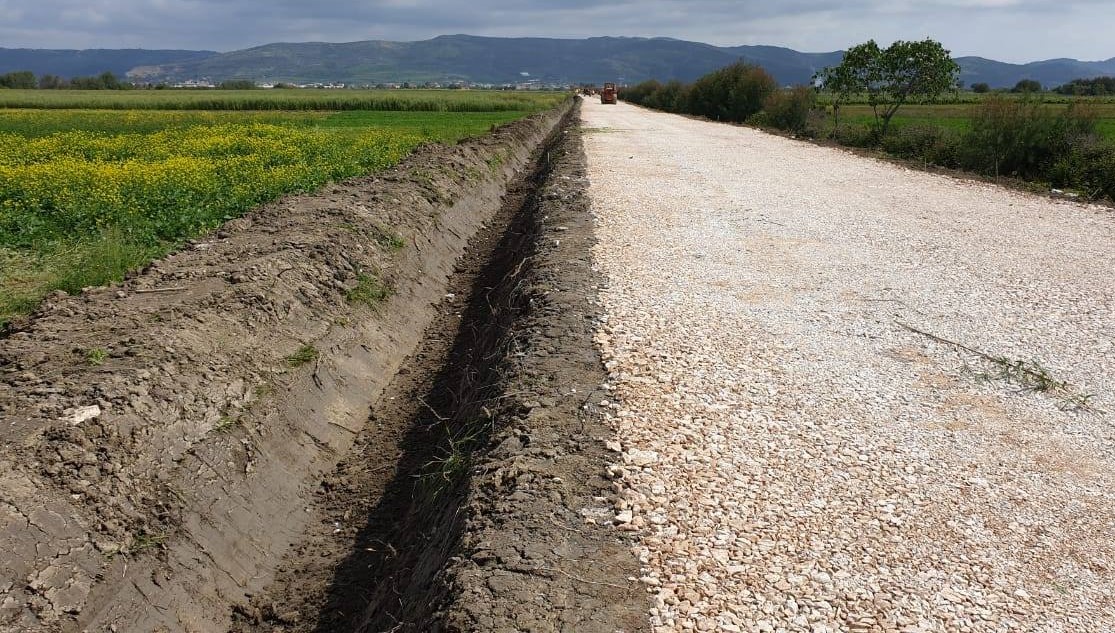 Rehabilitimi i rrugës Lifaj i Ri-Unaza bujqësore në Lushnje, Balluku: Gati në pranverë